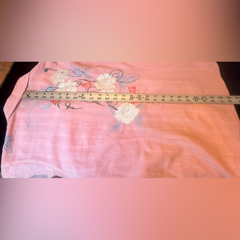 Ariat EUC pink floral pin stripe pearl snap closure blouse. Patched sleeves sz S - Picture 13 of 14